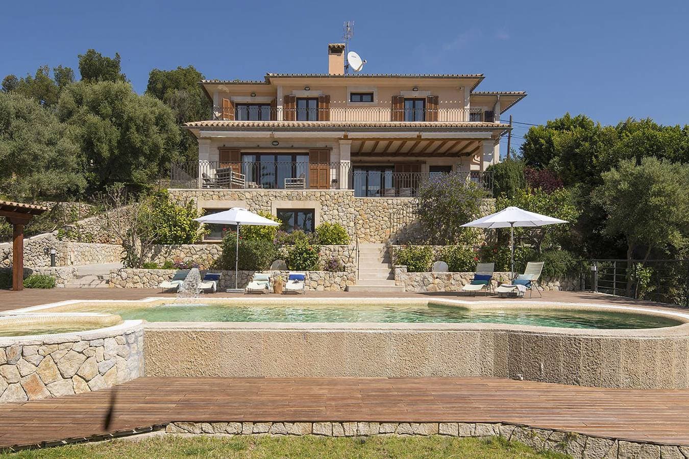 Villa 1