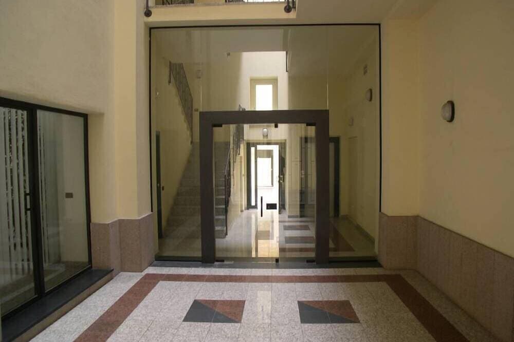 Foto 10 von 15: Schöne zentrale Wohnung mit Blick auf die Promenade.