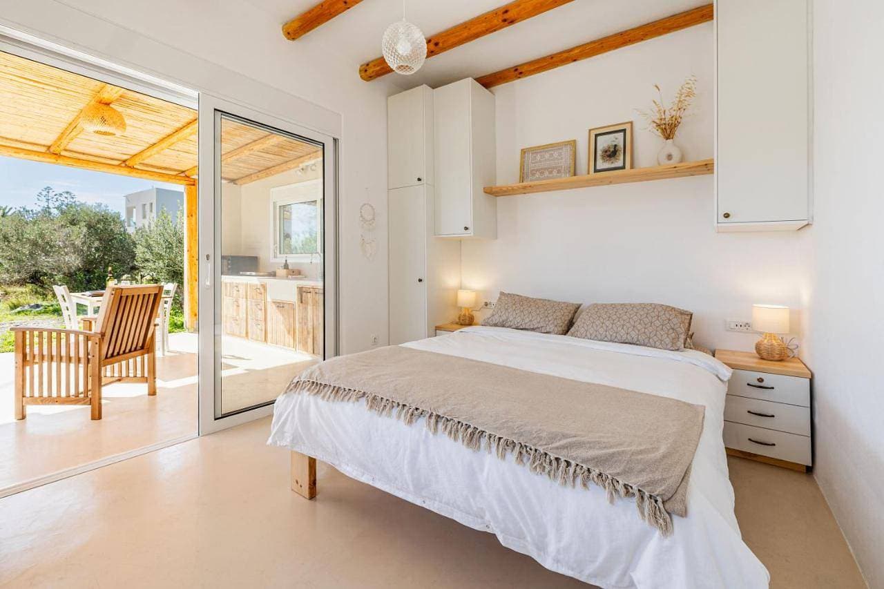 Gold Beach Place 1