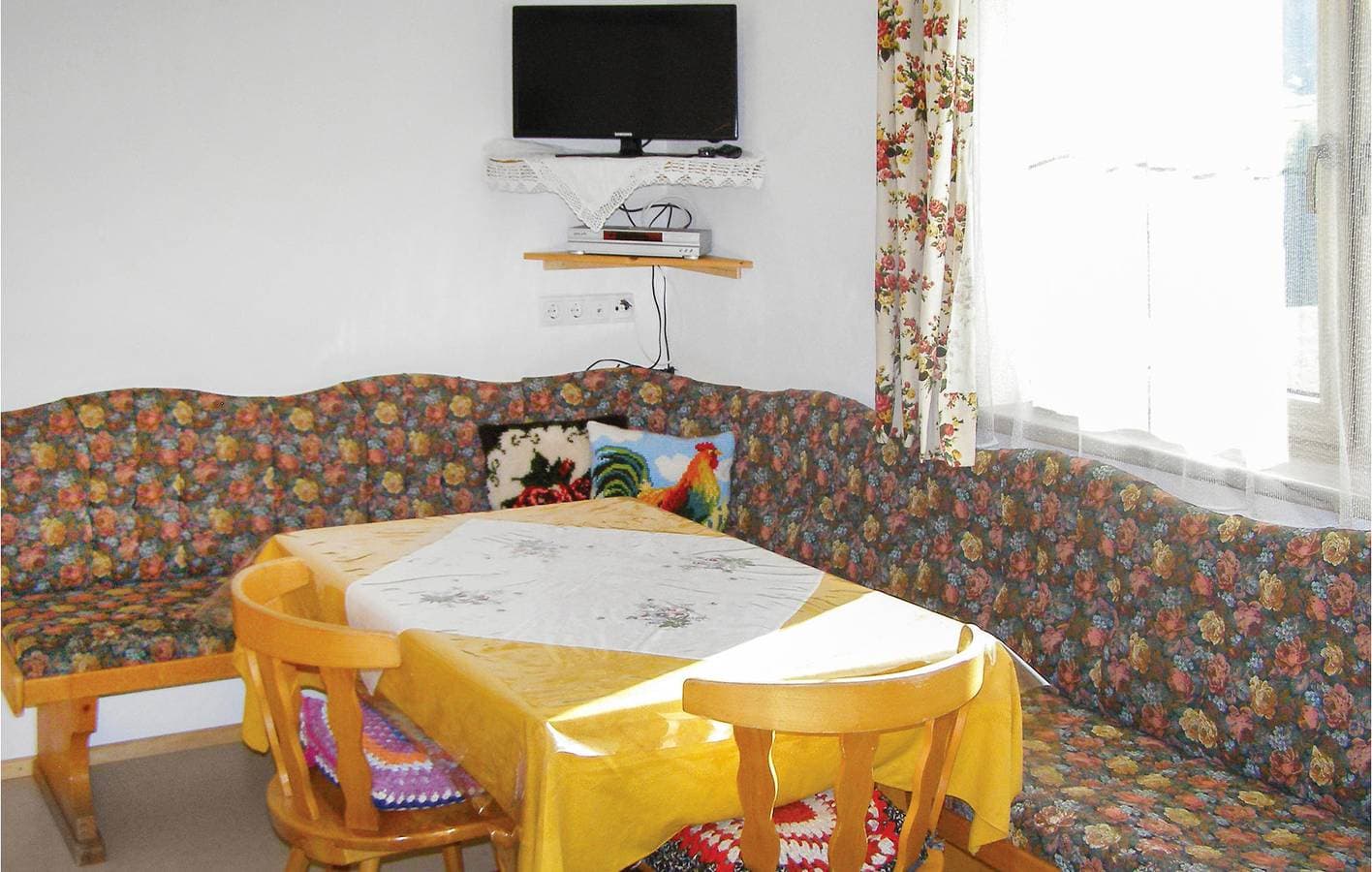 Foto 13 von 20: Wohnung mit Bergblick, Parkplatz und Terrasse