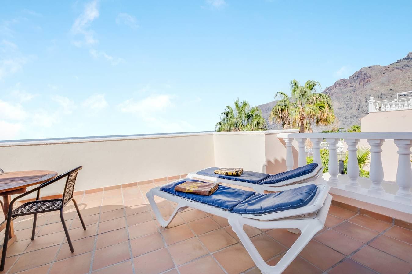 Foto 2 von 21: Charmante Ferienwohnung "Apartamento Los Gigantes" mit WLAN, Balkon und Terrasse