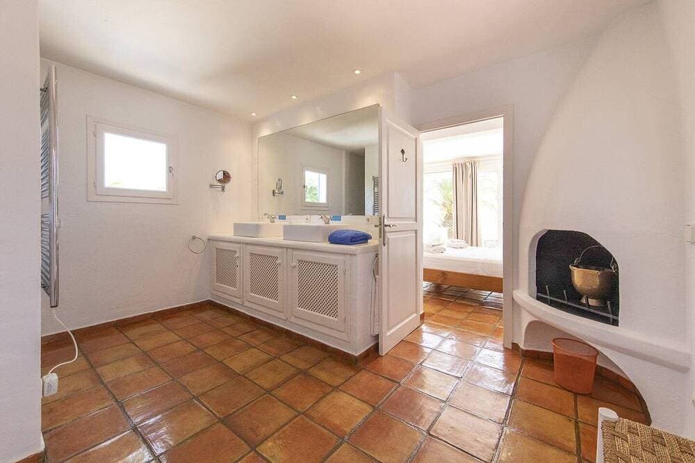 Foto 3 von 30: Exklusive Meerblick-Villa mit Pool 16 Gäste - Luxuriöse Lage - Strände fußläufig