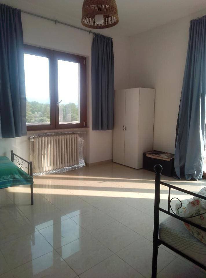 Foto 9 von 46: Two-Bedroom Apartment