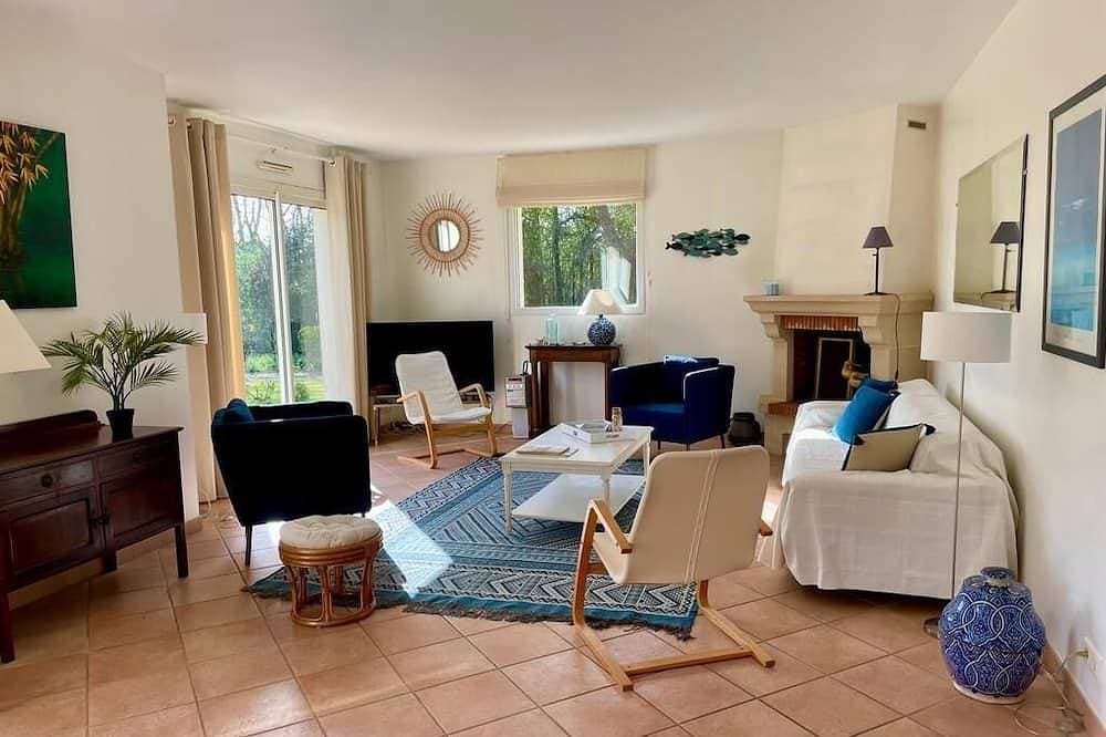 Charming villa - beaches 5 minutes away 1