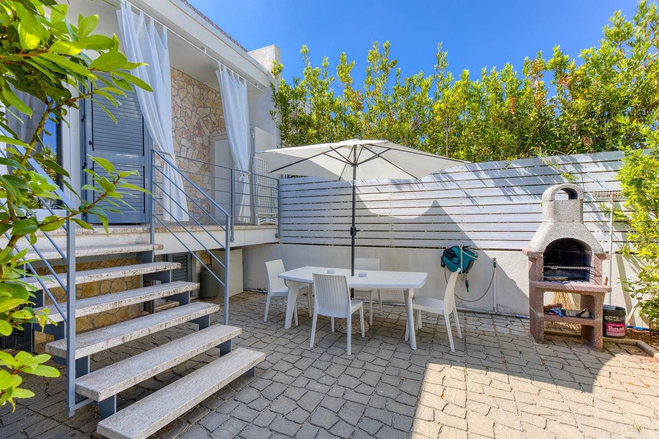 Foto 3 von 30: Villa 'Alma Maldive Del Salento' mit privater Terrasse, Wi-Fi und Klimaanlage