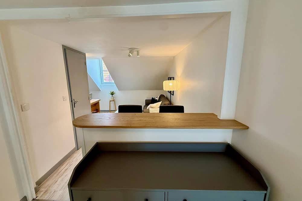 Foto 8 von 14: Studio-cosy et calme-Stadt-Ensuite mit Dusche