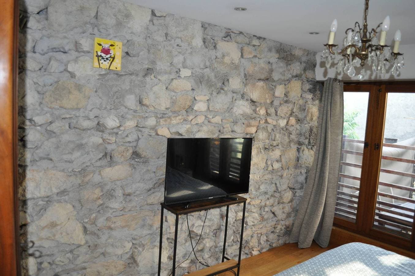 Foto 4 von 12: Gästezimmer L'Argentier – Beheiztes Hallenbad & Charaktervolles Haus