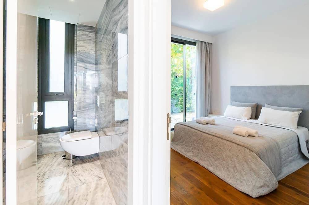 Foto 3 von 30: Villa Laurus 2 By Ezoria Villas