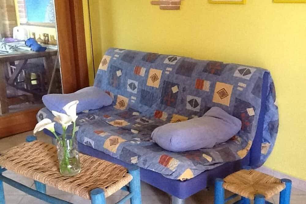 Foto 7 von 20: Comfortable apartment with large veranda overlooking the pool. <br>