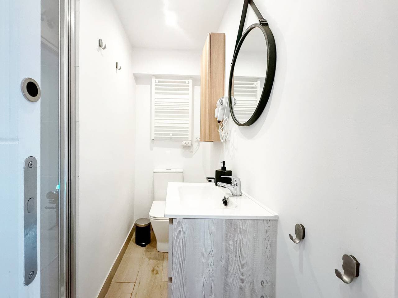 Foto 3 von 9: M Lima: habitación perfecta para vivir y