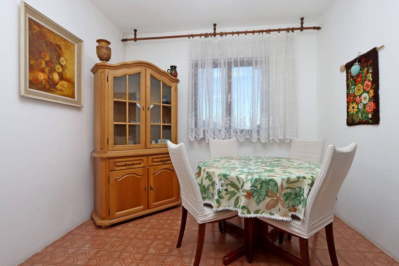 Foto 8 von 23: 2-Zimmer-Ferienwohnung mit Balkon Banjol, Rab A-16082-a