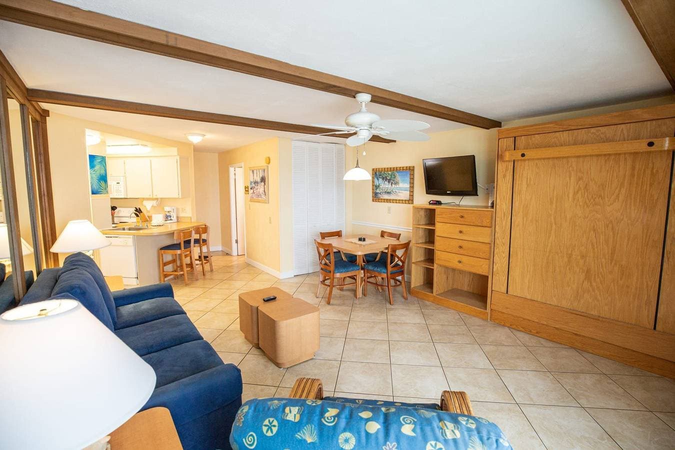 Foto 6 von 30: Ferienwohnung für 6 Personen mit Balkon