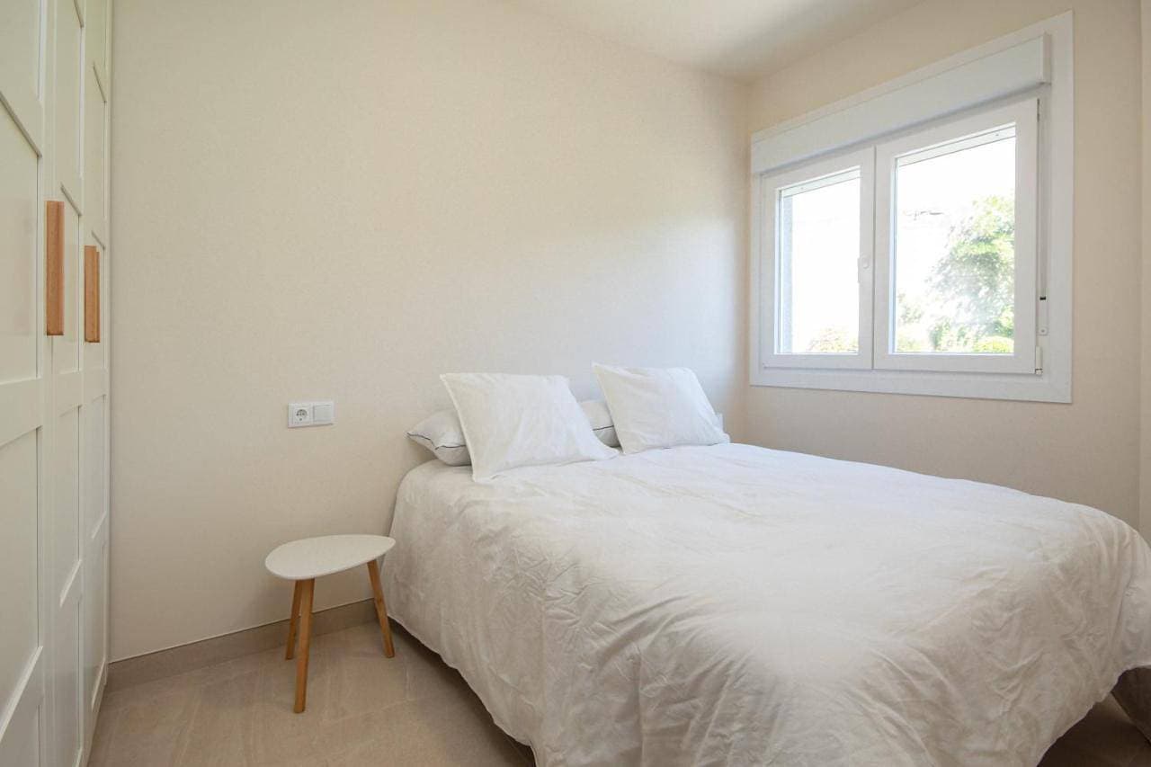 Foto 4 von 15: Two-Bedroom Apartment
