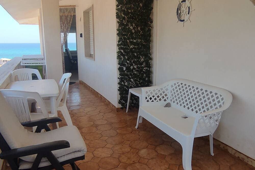 Beachfront apartment with panoramic view 1