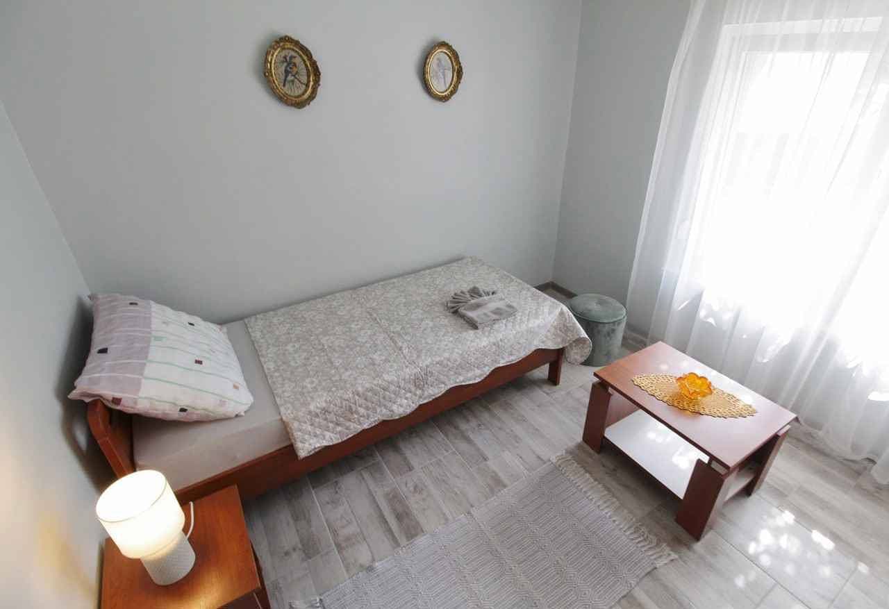 Foto 8 von 29: Ferienwohnung mit Balkon und Meerblick