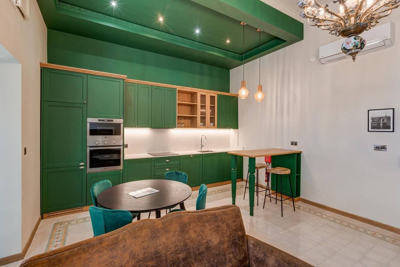 Foto 3 von 32: Ferienwohnung für 4 Personen mit Terrasse