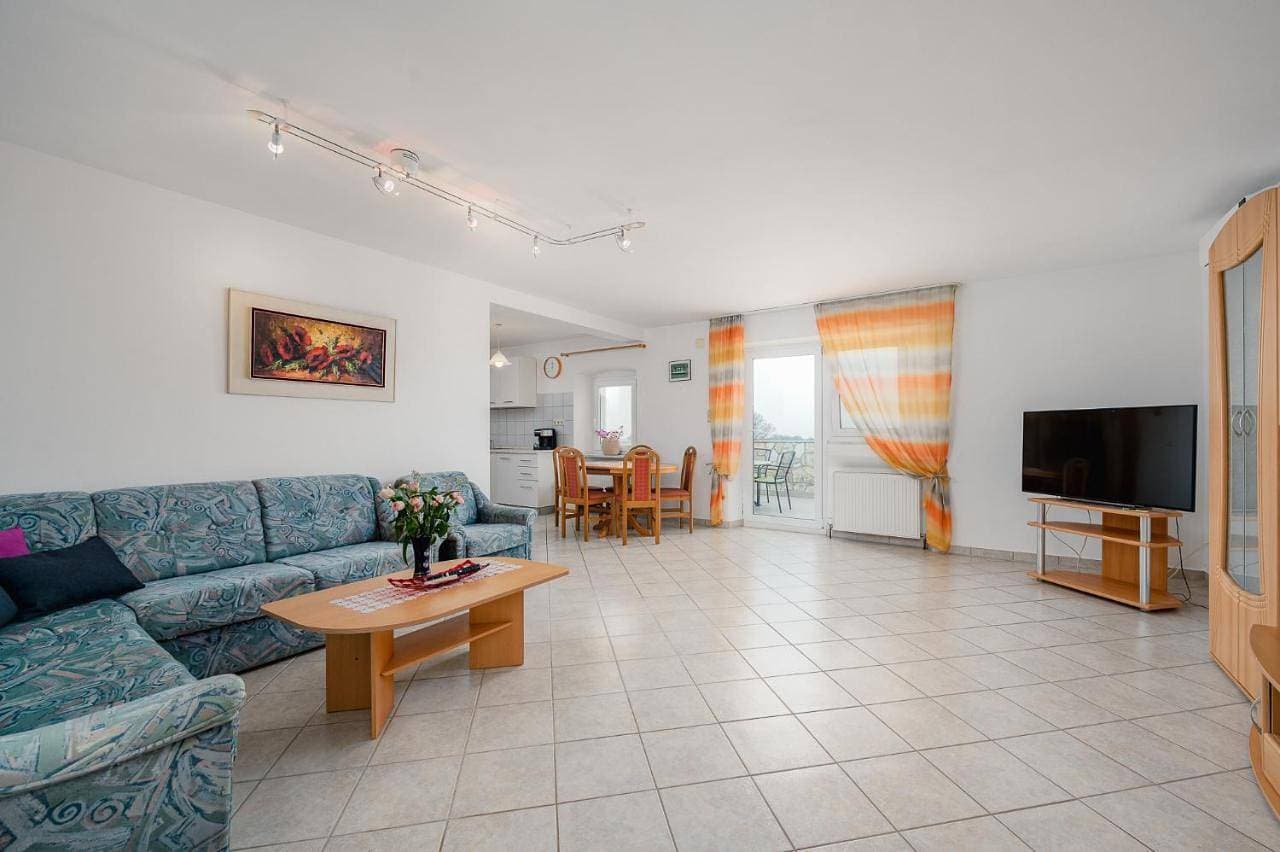 Foto 4 von 21: Apartment with Balcony