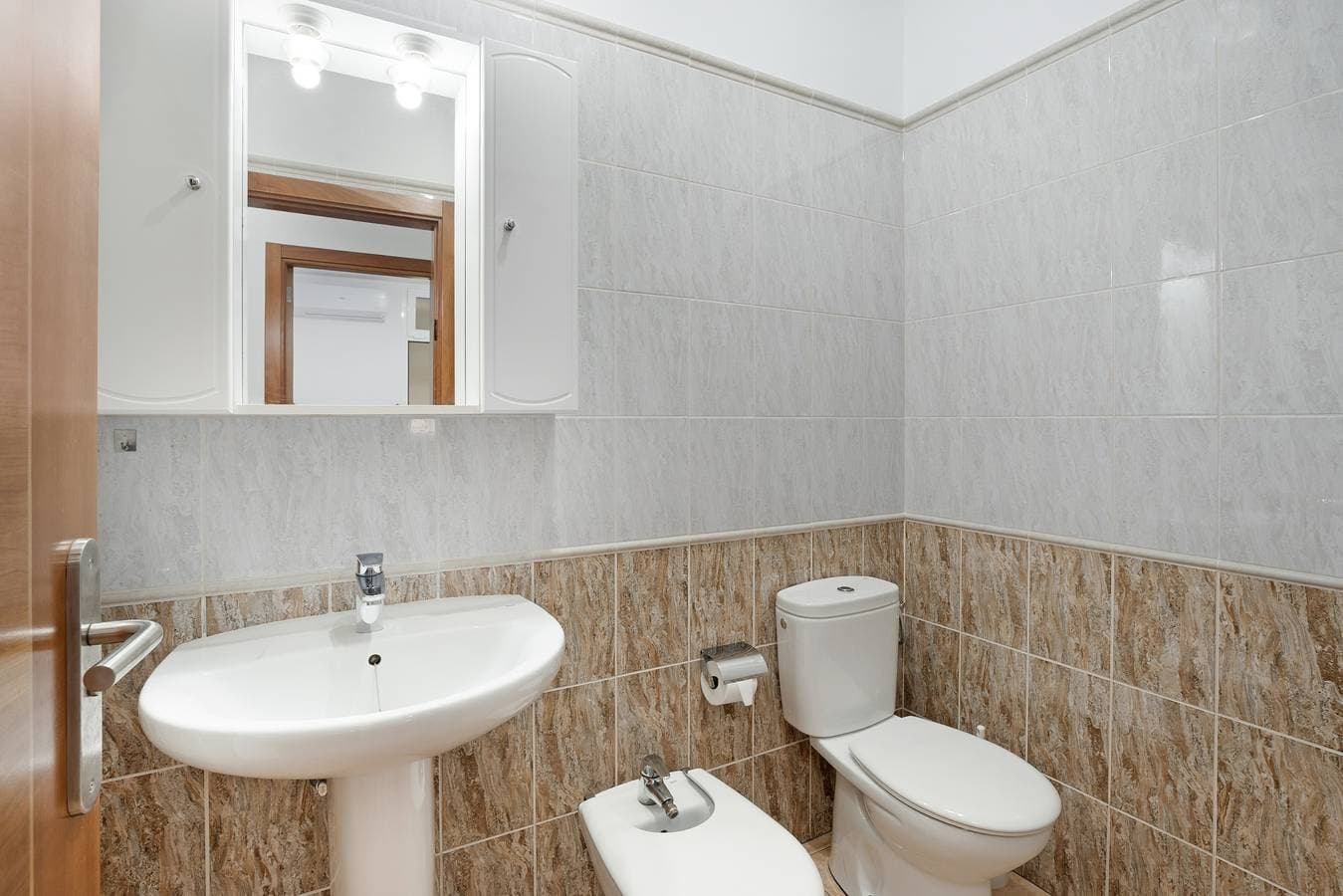 Foto 12 von 27: Ferienwohnung 'Volcán Y Mar 2 Derecha' mit Balkon, WLAN und Klimaanlage