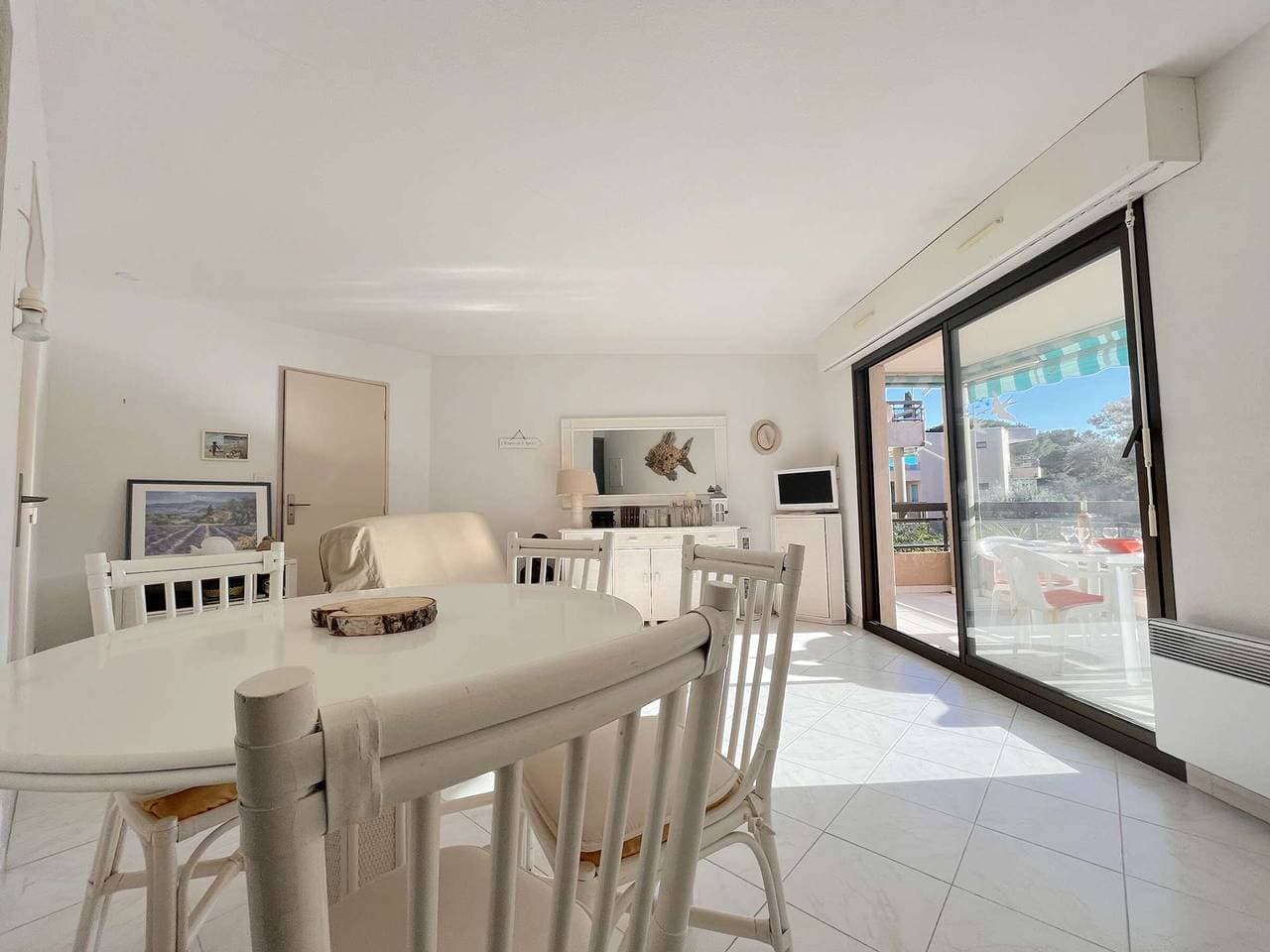 Foto 5 von 13: Zwei-Zimmer-Wohnung mit Terrasse, 200 m vom Strand, Cavalaire-sur-Mer