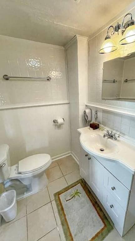 Foto 7 von 19: 17 Lodge Near Acadia. Sleeps 4 Open Hearth Inn