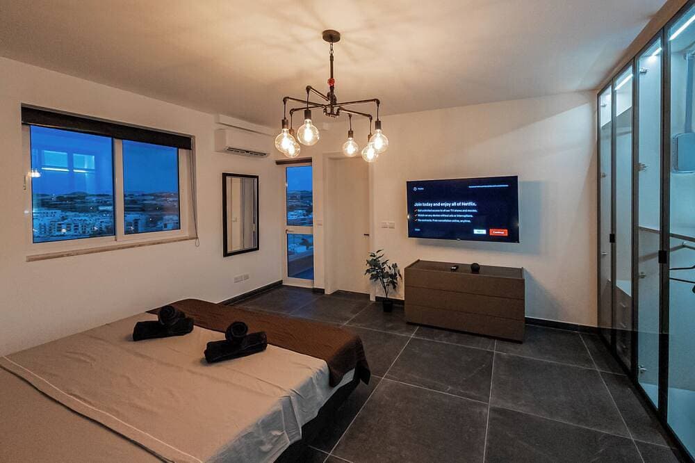 Foto 4 von 30: Eden Boutique Smart Home with Garage