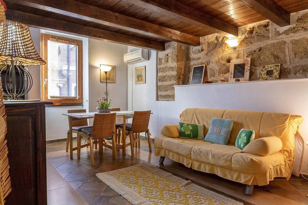 Foto 10 von 30: Alghero Old Town. Authentic Mediterranean Apartment  near the Sea. Sardinia