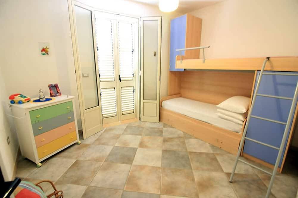 Foto 4 von 12: Unabhängige Villa mit zwei Badezimmern 150 m vom Meer entfernt