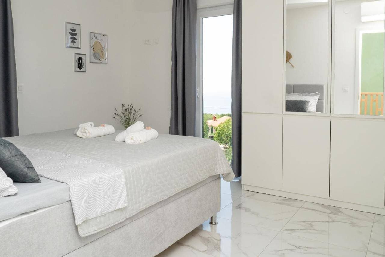 Foto 5 von 46: Villa with Sea View