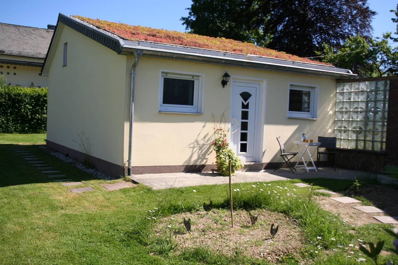Foto 8 von 11: Ferienhaus, Dusche und Badewanne, Nichtraucher