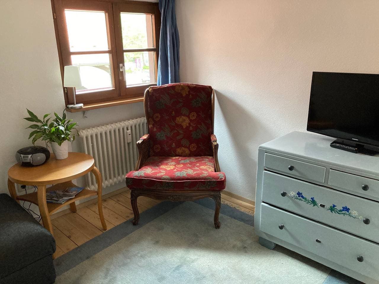 Foto 4 von 37: Ferienwohnung Turmblick, 70qm, Balkon, 2 Schlafzimmer, 1 Wohnzimmer, max. 4 Personen