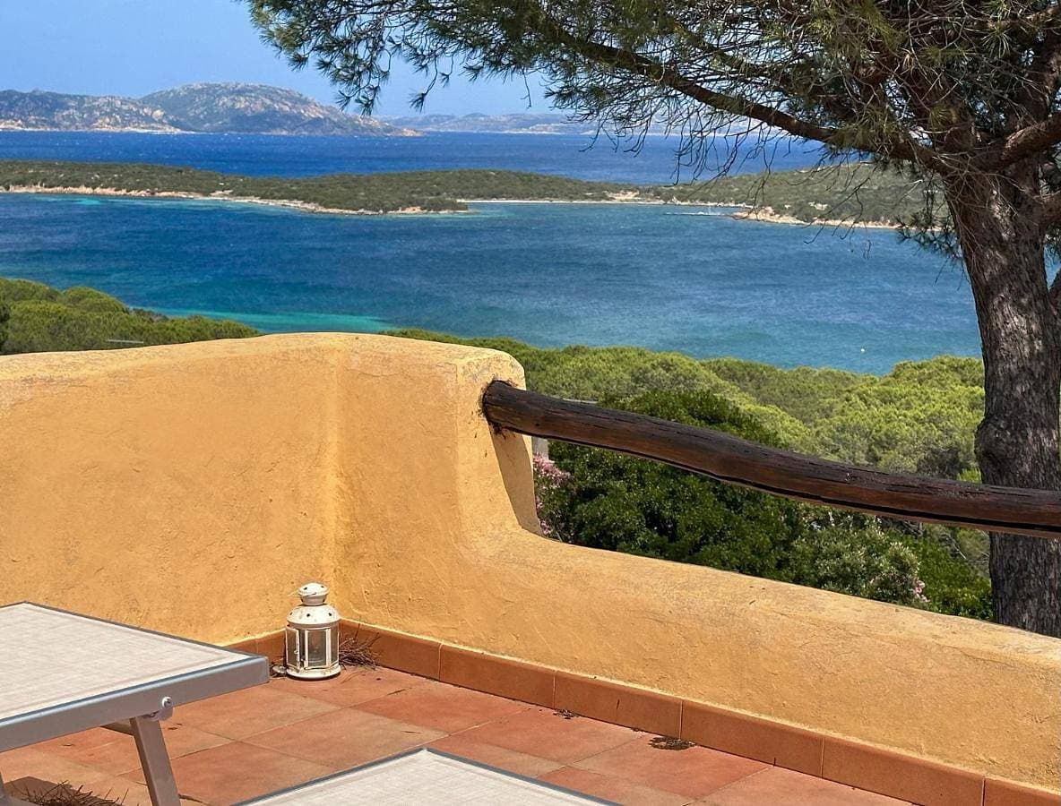 House with amazing view 1