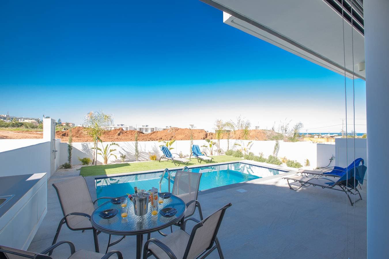 Foto 4 von 20: Villa Prol25, schöne 2bdr Protaras Villa mit Pool, in der Nähe von Fig Tree Bay