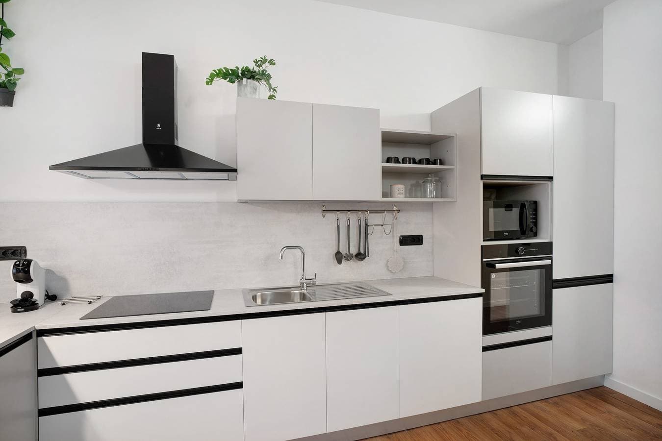 Foto 7 von 40: Ferienwohnung 'La Perla Grigia' mit gemeinsamer Terrasse, WLAN und Klimaanlage