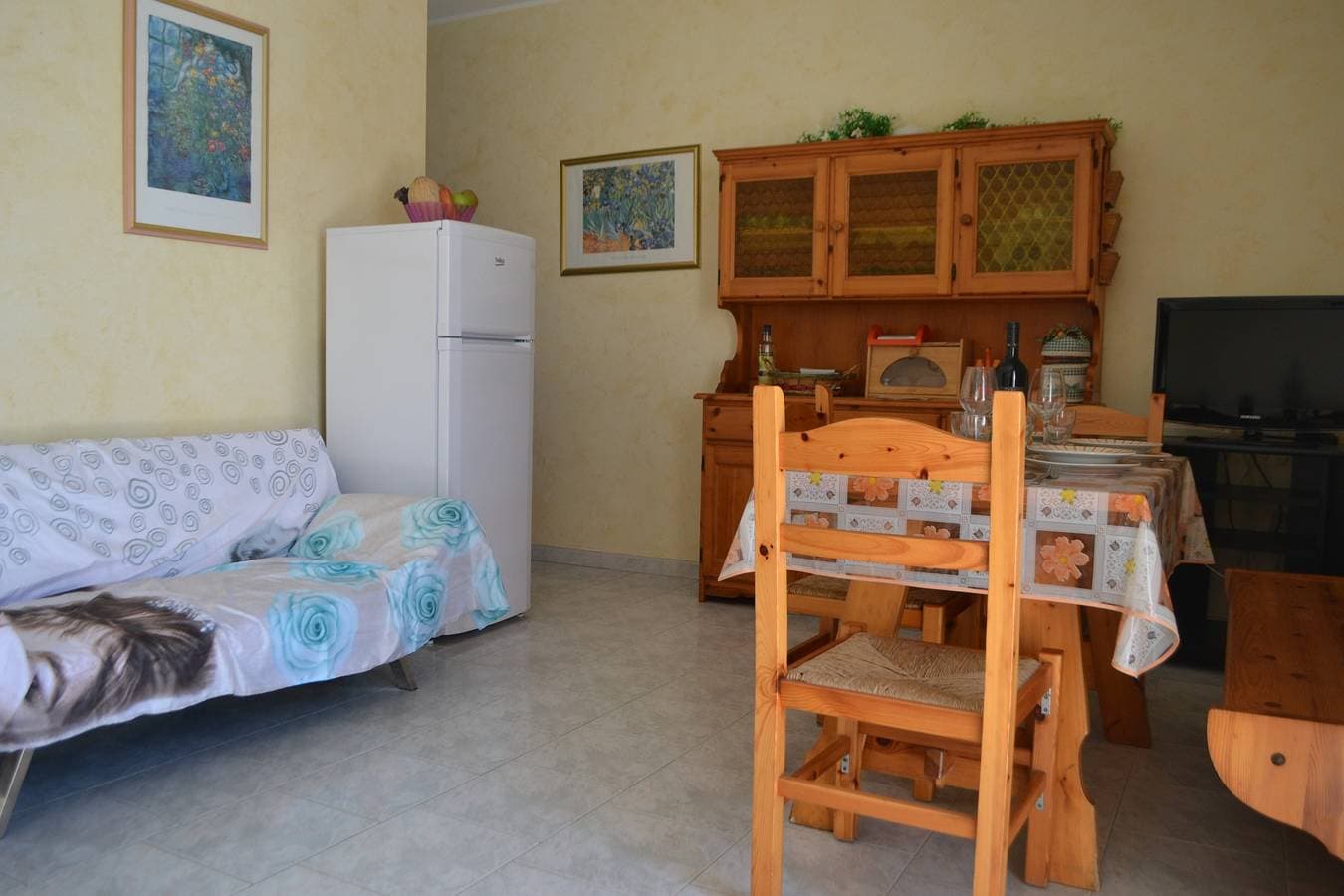 Foto 11 von 42: Zentrale Ferienwohnung mit Terrasse, Garten und Parkplatz
