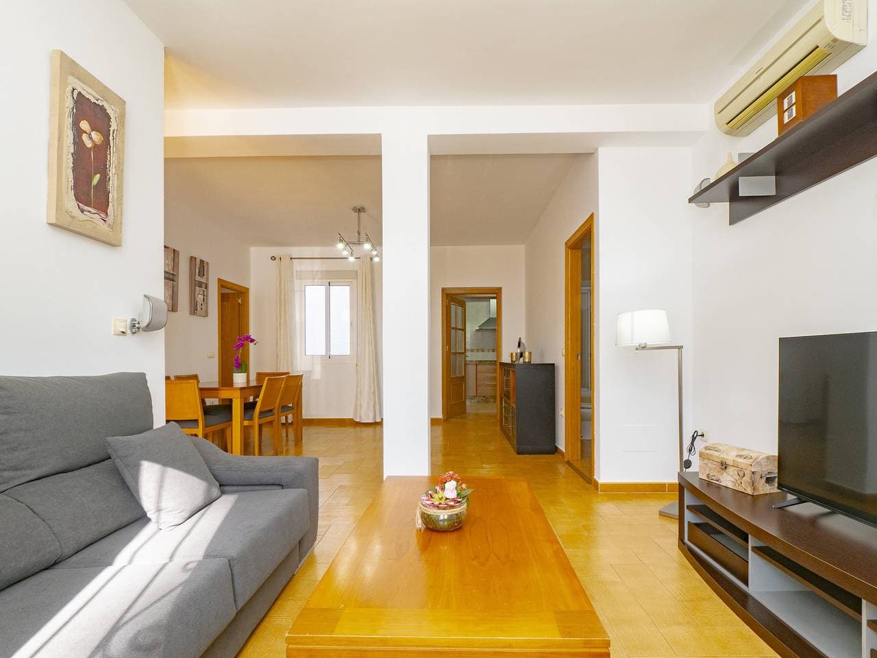 Foto 4 von 32: Cubo's Center House Gerald Brenan