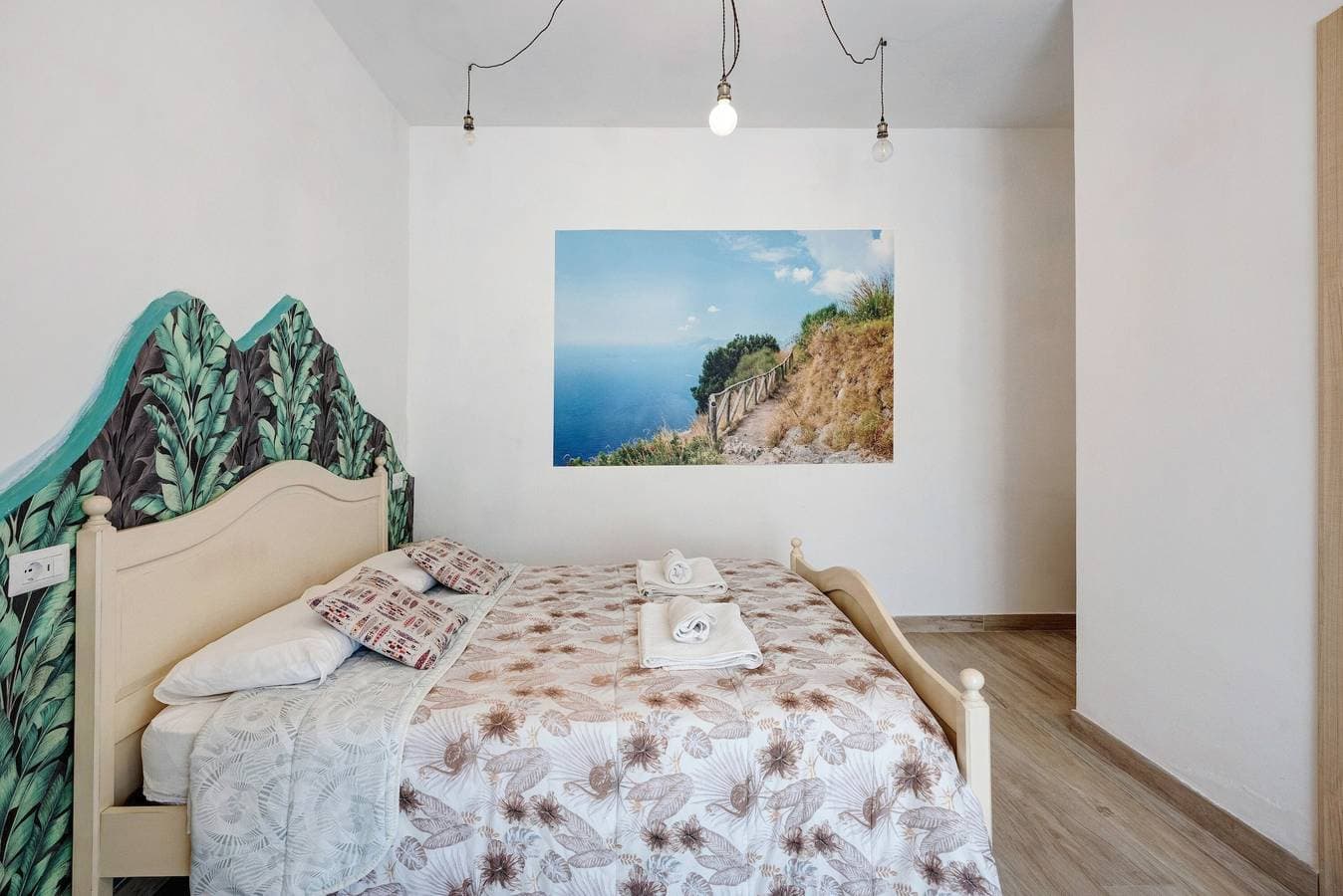 Foto 4 von 20: Zimmer 'Camera Sentieri Con Vista Vesuvio' mit Bergblick, Wi-Fi und Klimaanlage