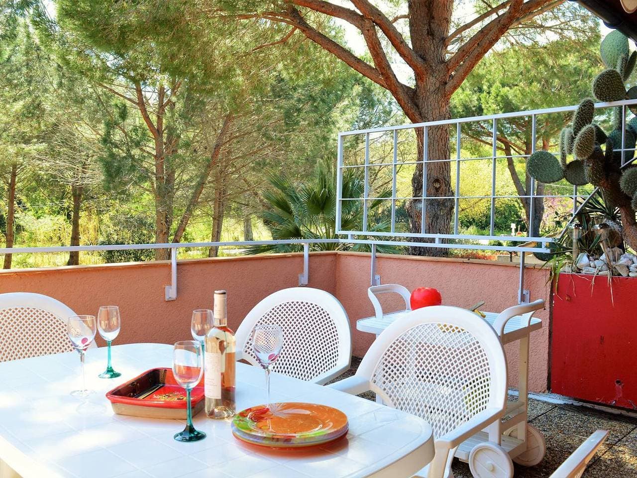 Gemütliche 3-Zi.-Whg. für 6 Pers. mit Pool, Terrasse & WLAN - Le Lavandou 1