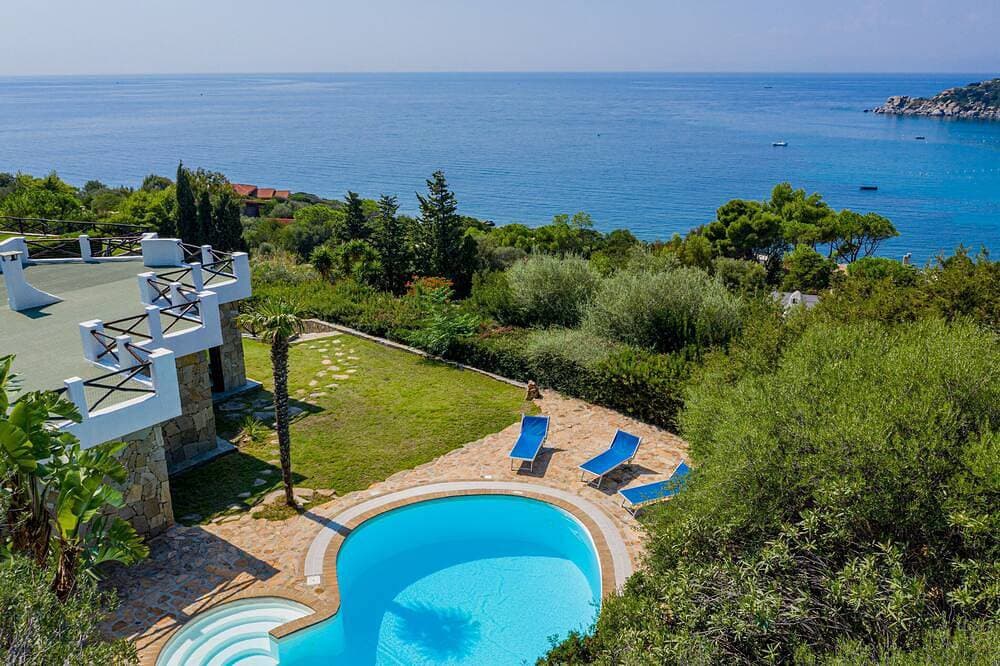 Villa Smeralda - Salzwasser Pool, Blick auf di Bucht, nur 200 mt von Meer 1