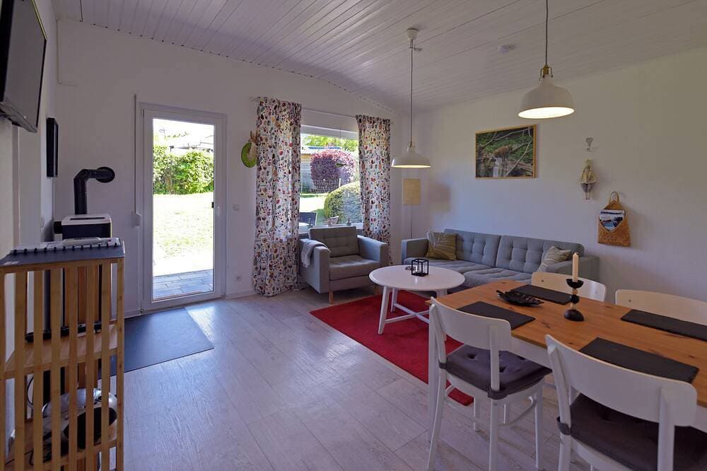 Foto 7 von 17: Ferienhaus Trüdi 2 - Gemütlicher freistehender Bungalow