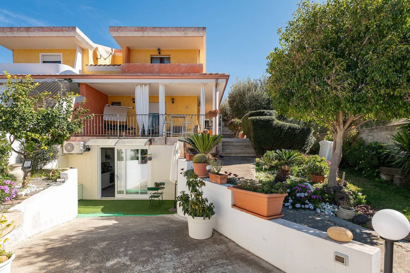 Foto 5 von 28: Ferienhaus "Villetta Capitana Vista Mare" mit Garten und WLAN