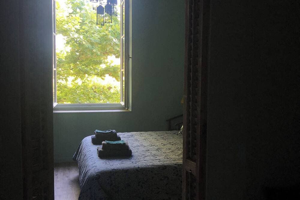 Foto 12 von 30: Magnificent apartment in 18th century Priory, with swimming pool and lush grounds