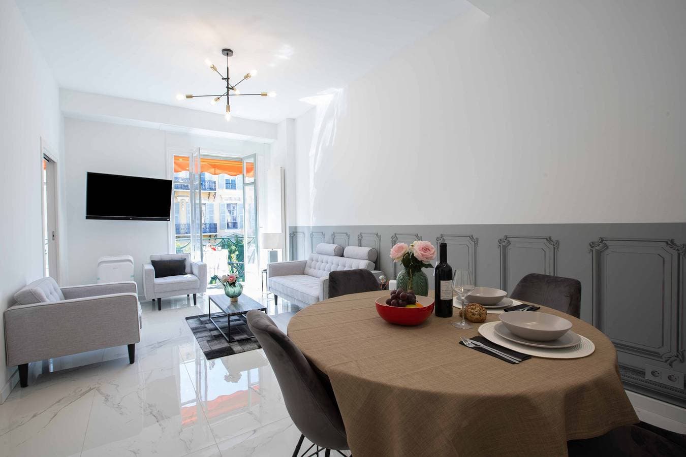 Foto 7 von 16: Le Magenta - Modern Apartment with Balcony