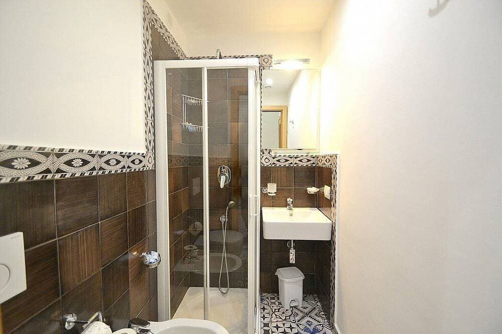 Foto 9 von 30: Villa Elicona E: A welcoming apartment situated in a central location, at a short distance from the Cathedral of Ravello, with Free Wi-Fi.
