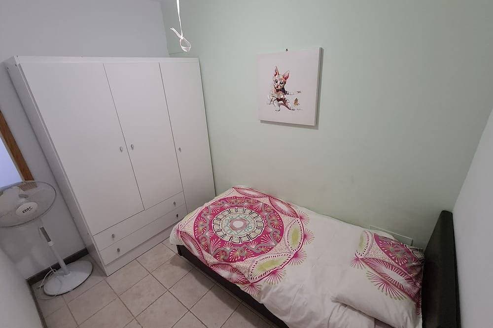 Foto 3 von 29: 145 m2 apartment with complex view, bar-restaurant, swimming pools, sea 300 m from the sea