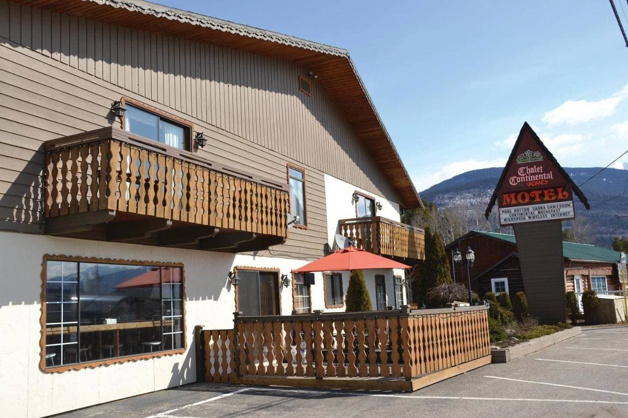 Chalet Continental Motel 1