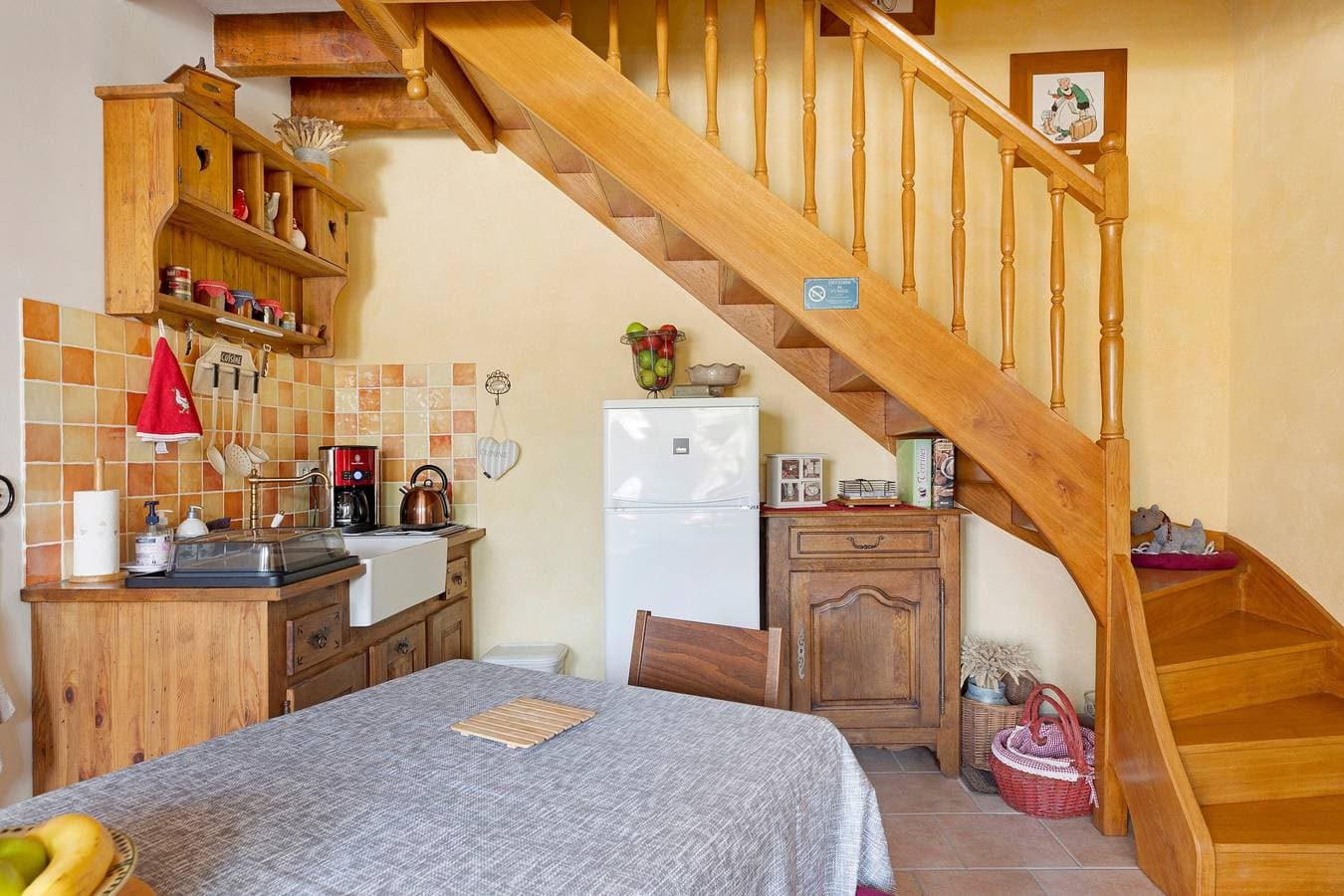 Foto 8 von 26: Gästezimmer „Chambre Printemps“ mit Gemeinschaftsgarten und WLAN