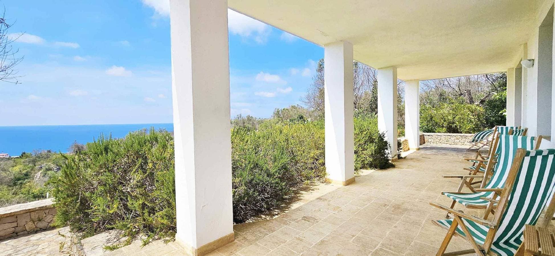 Foto 7 von 39: Ferienhaus für 6 Personen mit Terrasse