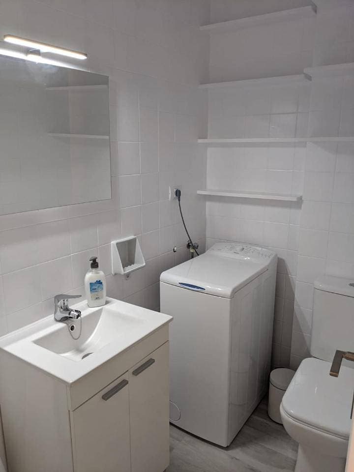 Foto 6 von 43: Three-Bedroom Apartment