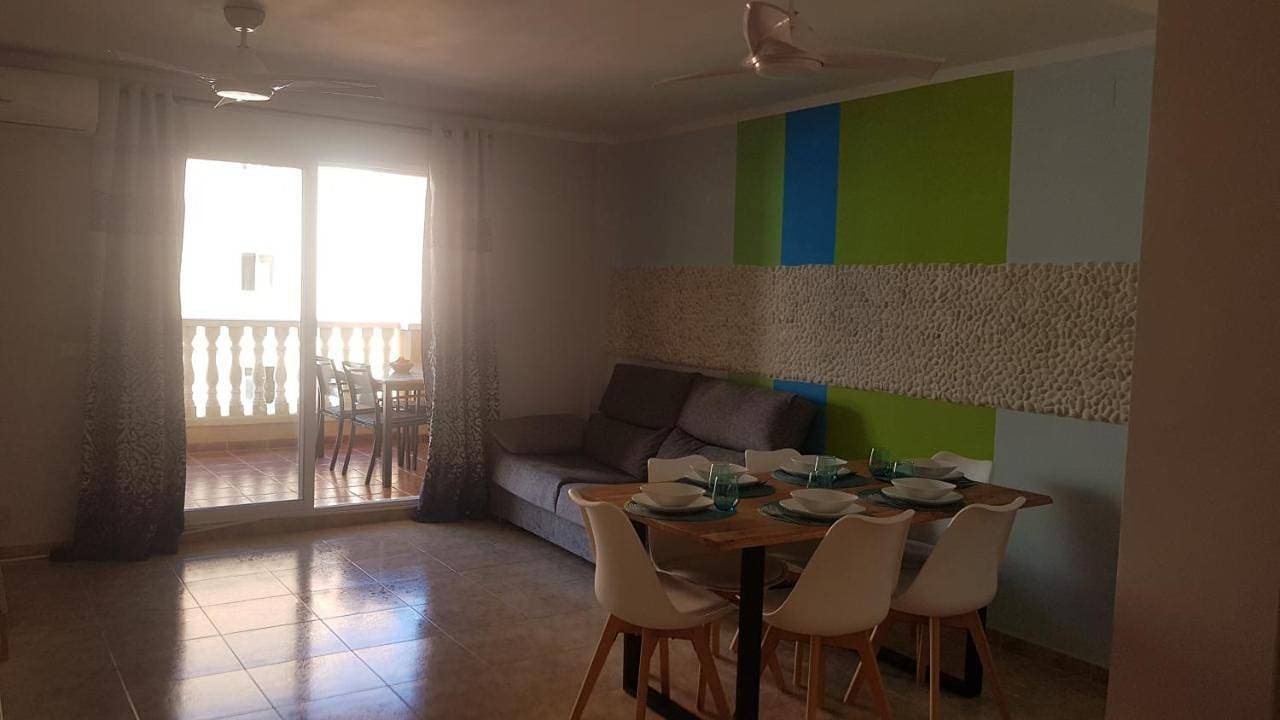 Foto 2 von 19: Two-Bedroom Apartment