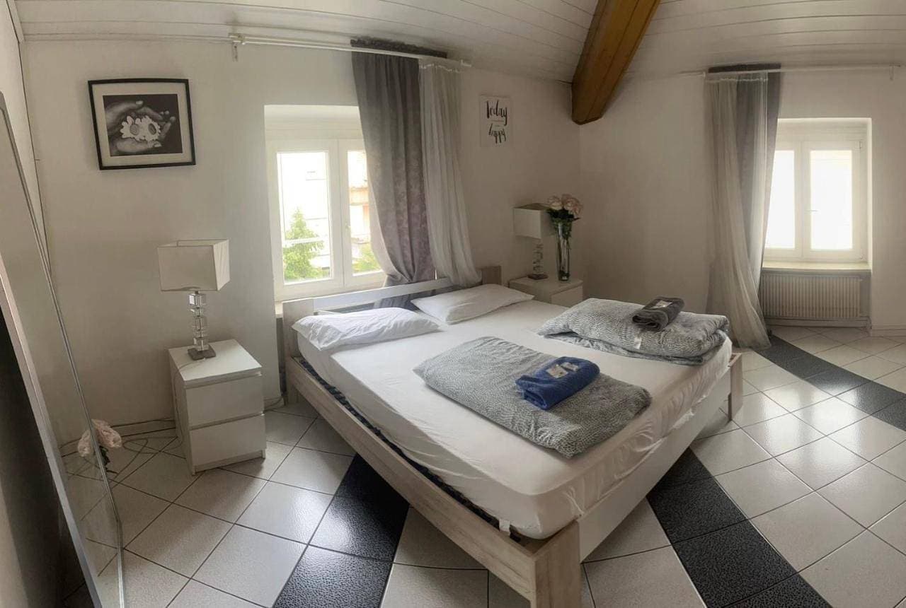 Foto 2 von 8: Large Double Room